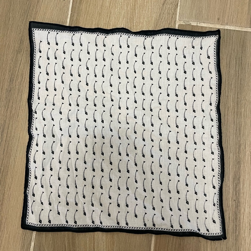 Fish bone bandana